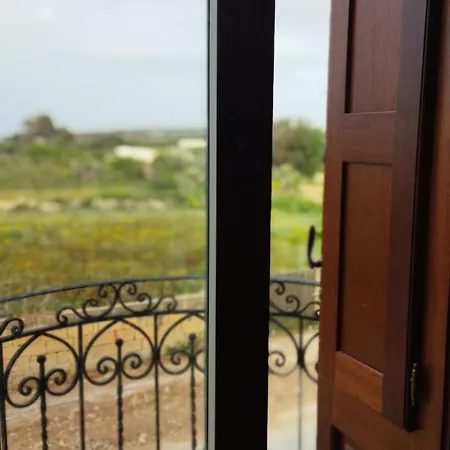 Jasmine Holidays Vila *